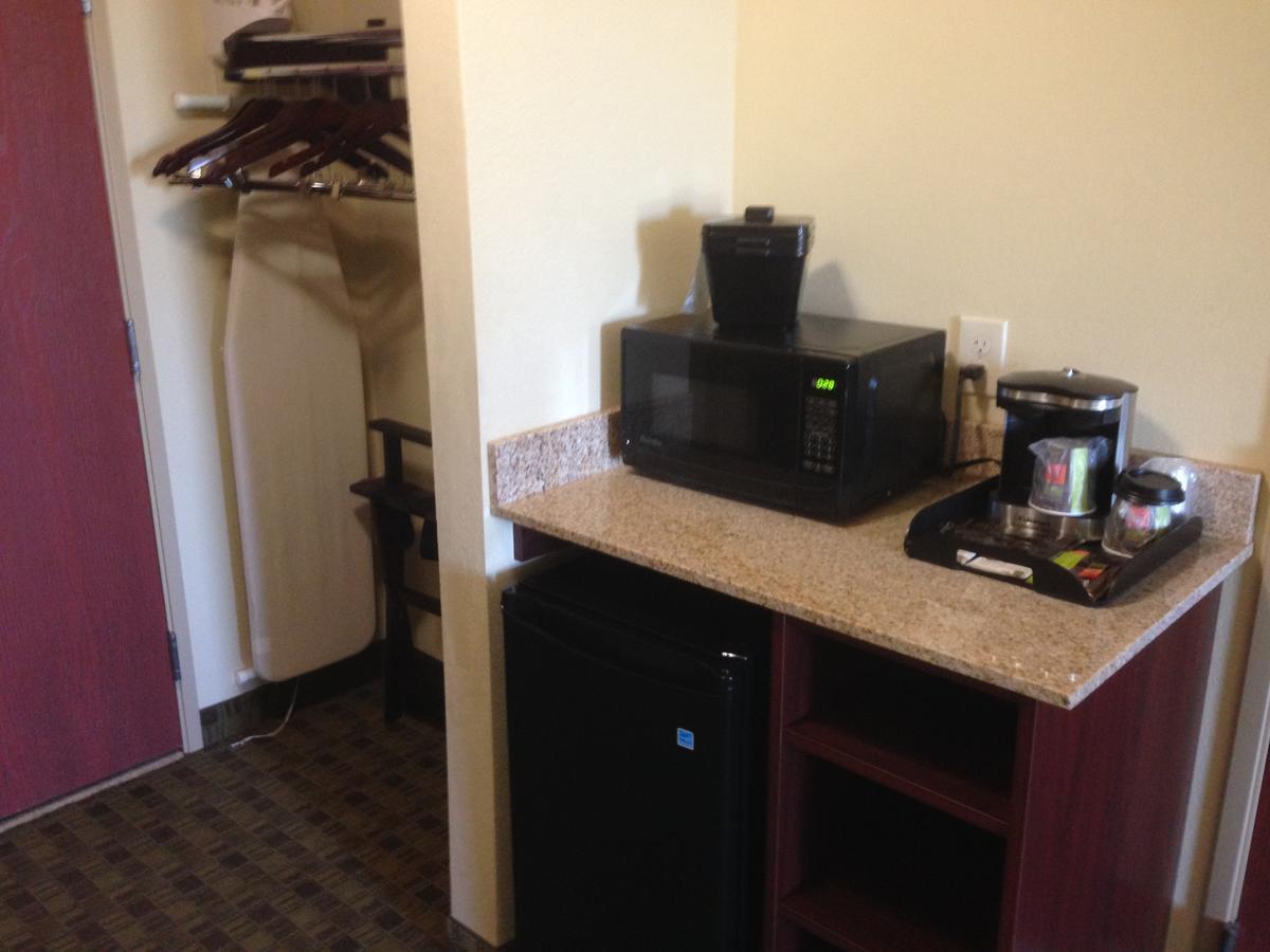 Cobblestone Inn And Suites - Anthony, Ks Екстериор снимка