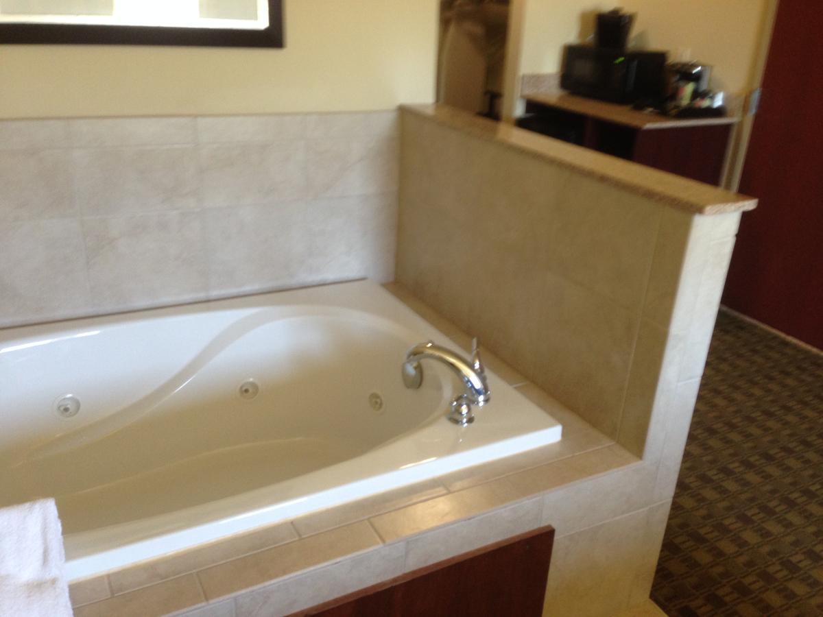 Cobblestone Inn And Suites - Anthony, Ks Екстериор снимка